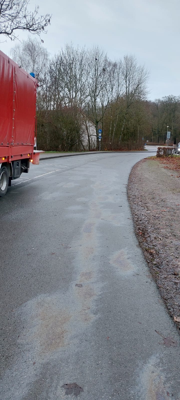 Einsatzfoto H 1 Ölspur